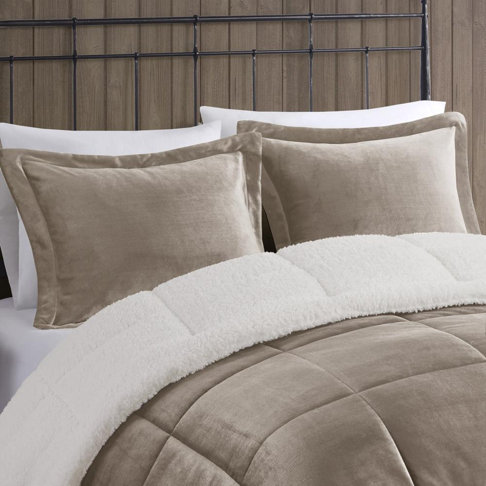 Plush to Sherpa Down Alternative Comforter Set. Picture 3