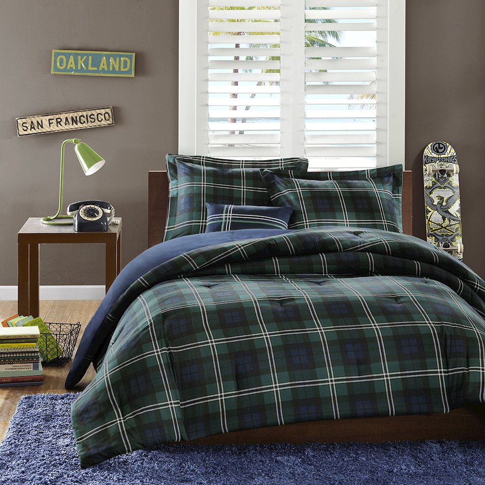 Comforter Set. Picture 5