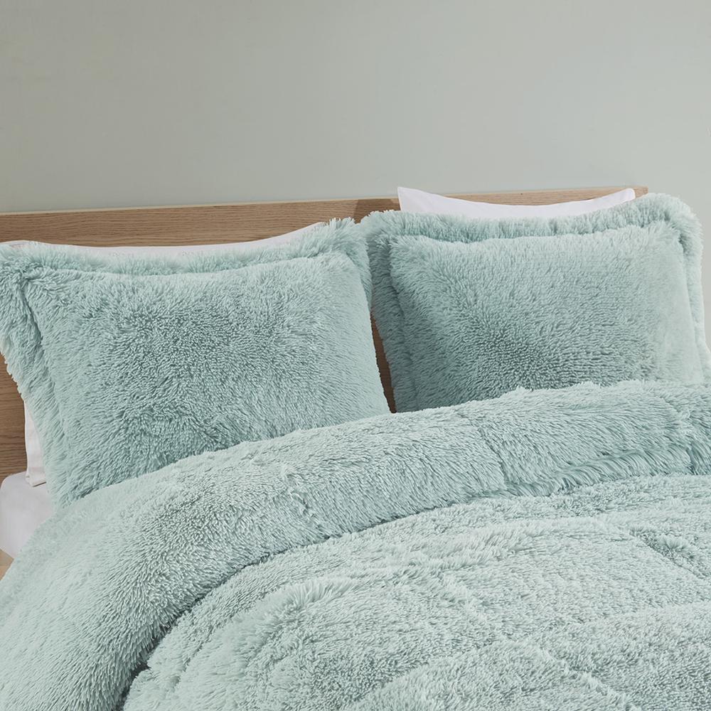 Shaggy Long Fur Comforter Mini Set. Picture 2