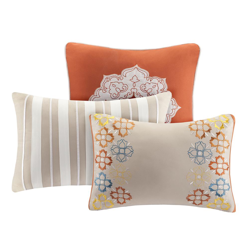 6 Piece Printed Quilt Set with Throw Pillows. Picture 5