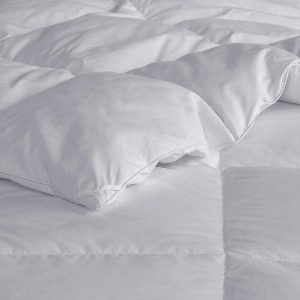 Goose Feather and Down Oversize Comforter. Picture 2