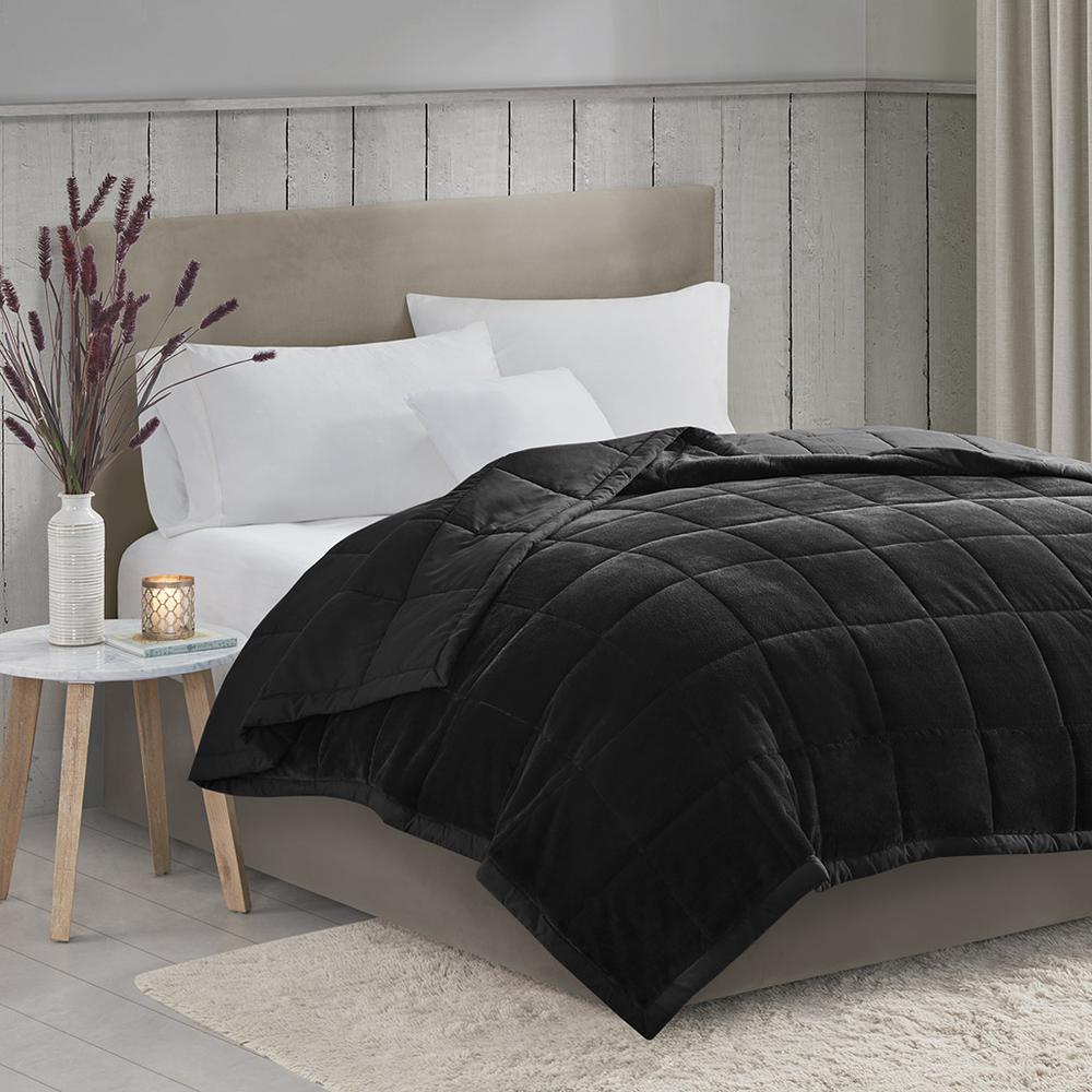 Reversible HeiQ Smart Temperature Down Alternative Blanket. Picture 4
