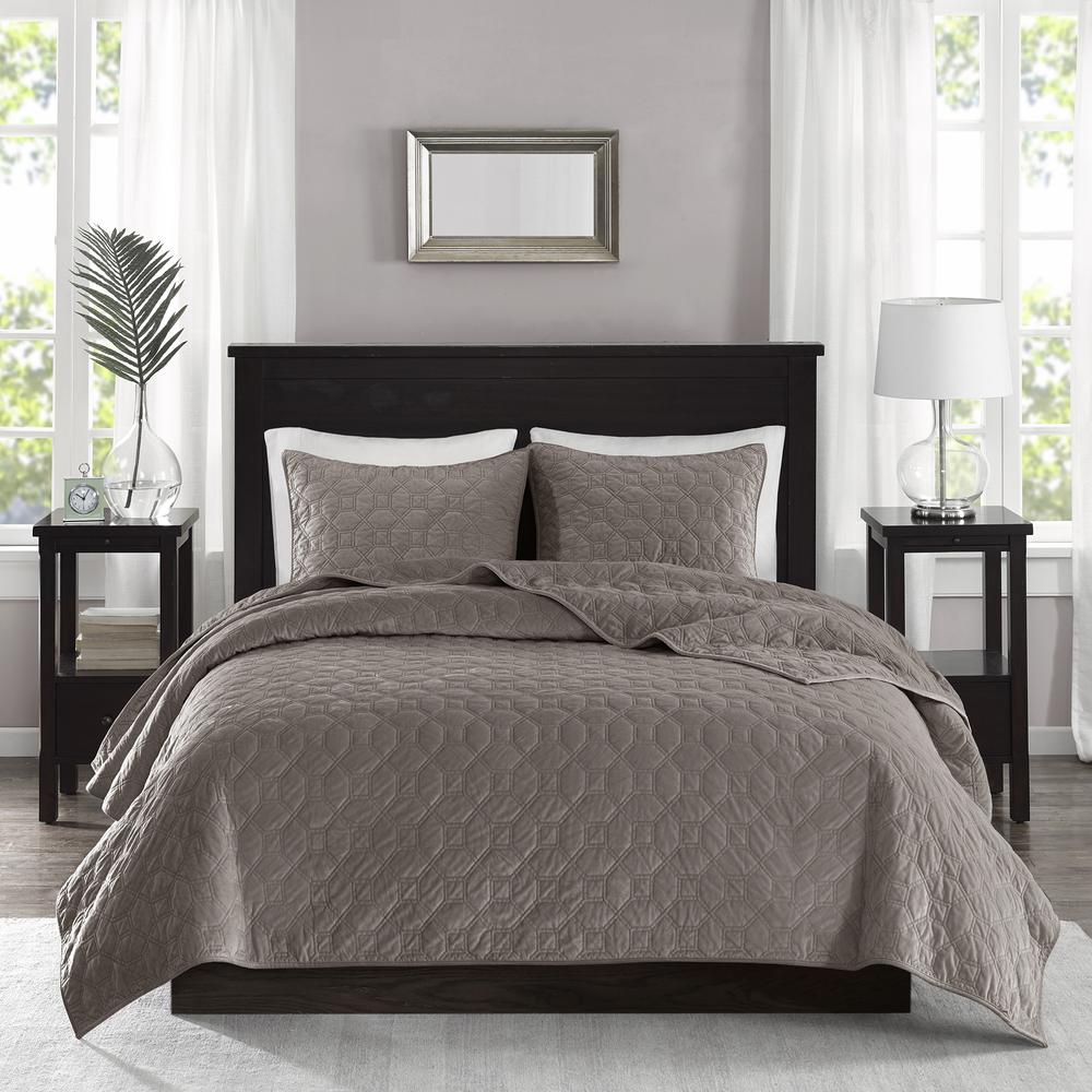Harper 3 Piece Velvet Quilt Set, Taupe color. Picture 3