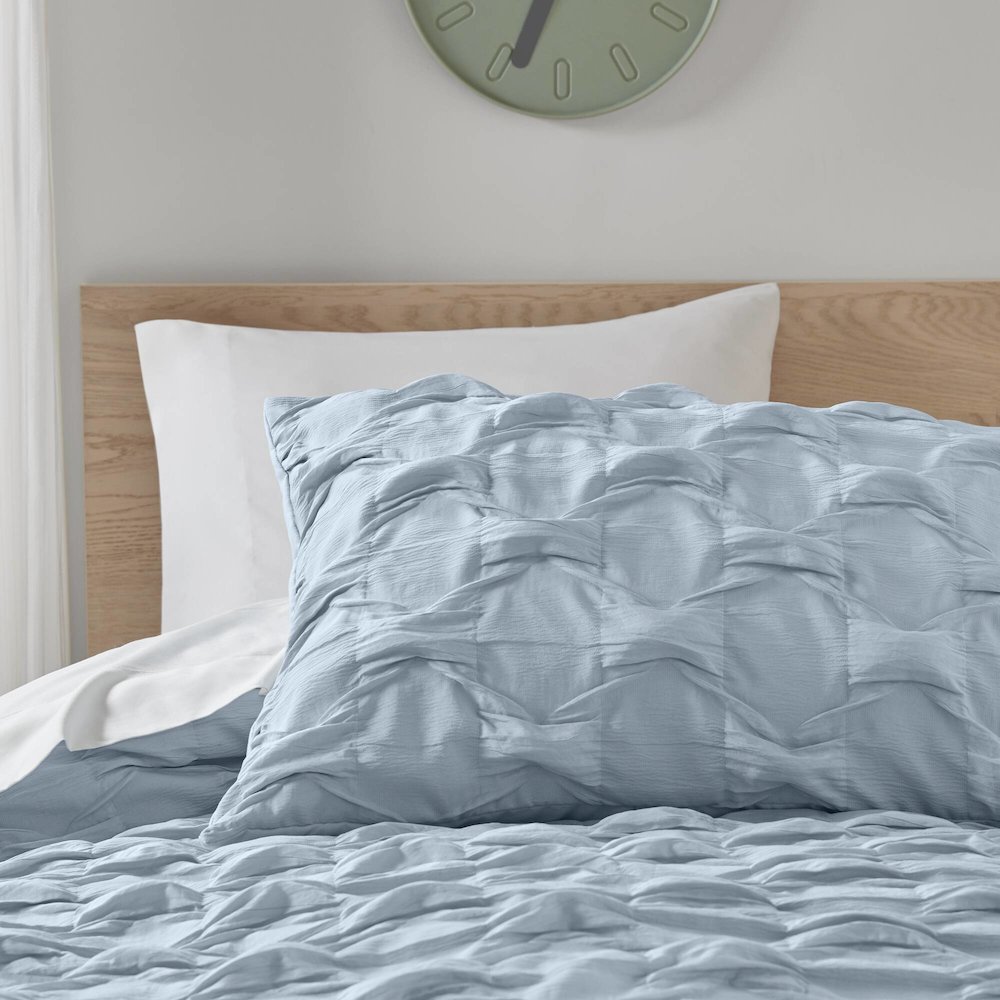Bailey Diamond Pucker Woven Comforter Set, Blue color. Picture 4