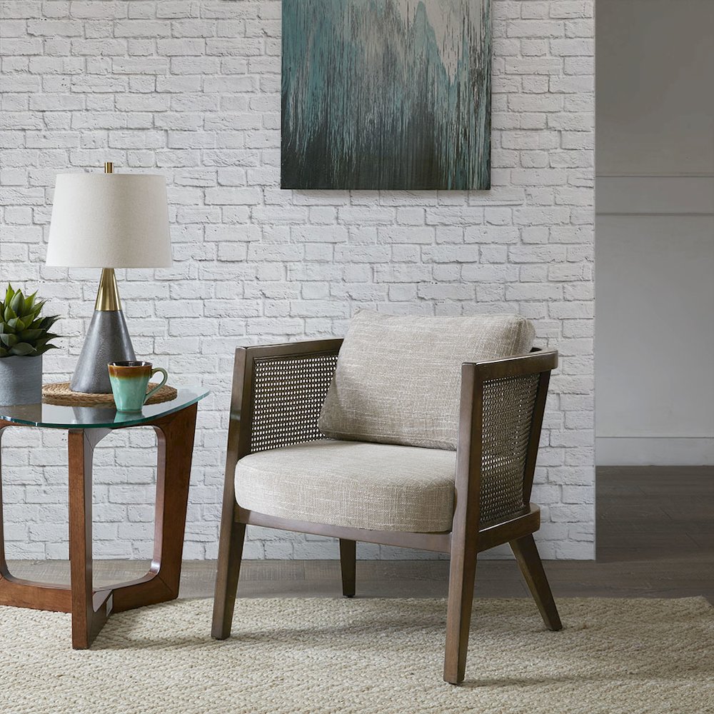 Sonia Accent Chair, Camel color. Picture 1