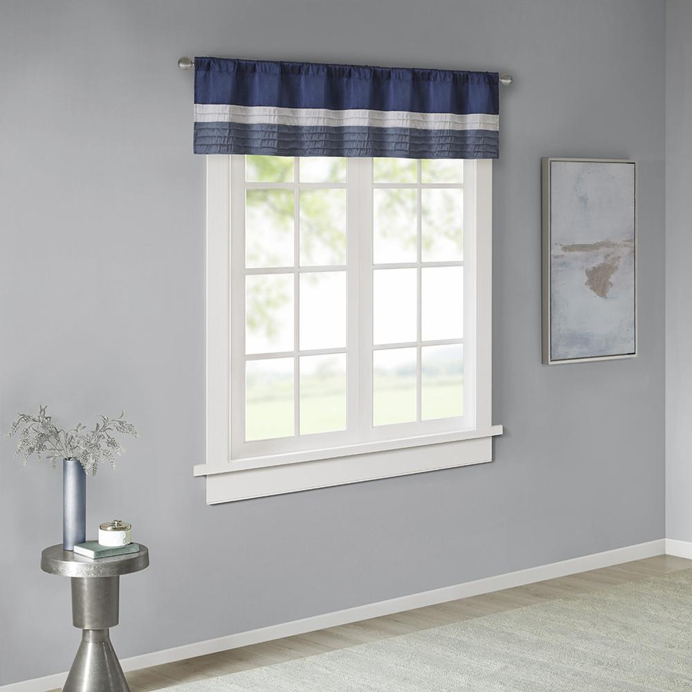 Polyoni Pintuck Window Valance. Picture 1
