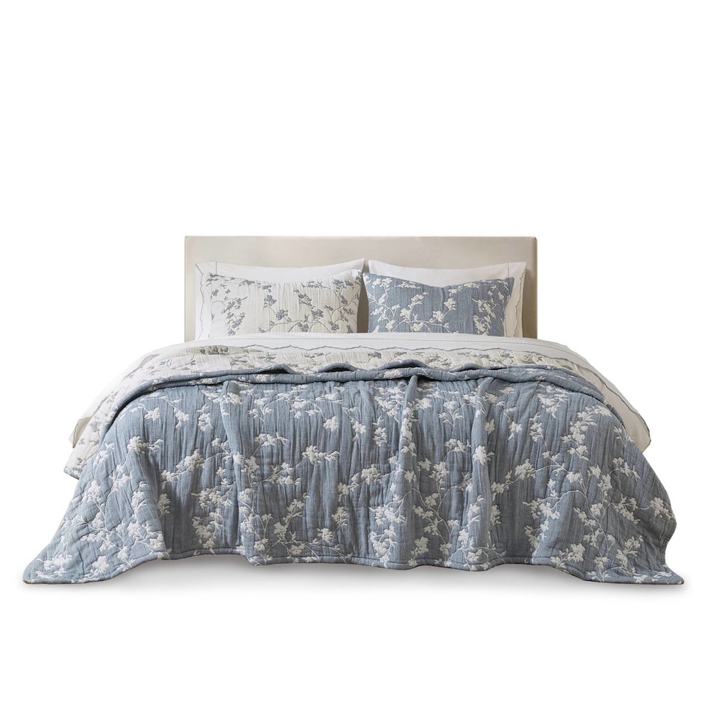 Catalina Botanical 3 Piece Jacquard Cotton Gauze Quilt Set. Picture 4