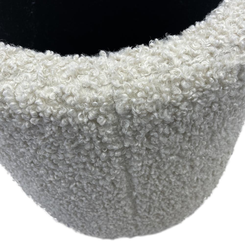 Round Storage Ottoman. Picture 3
