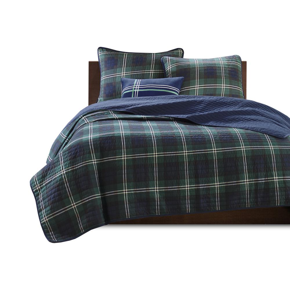 Reversible Quilt Set with Throw Pillow. Picture 2