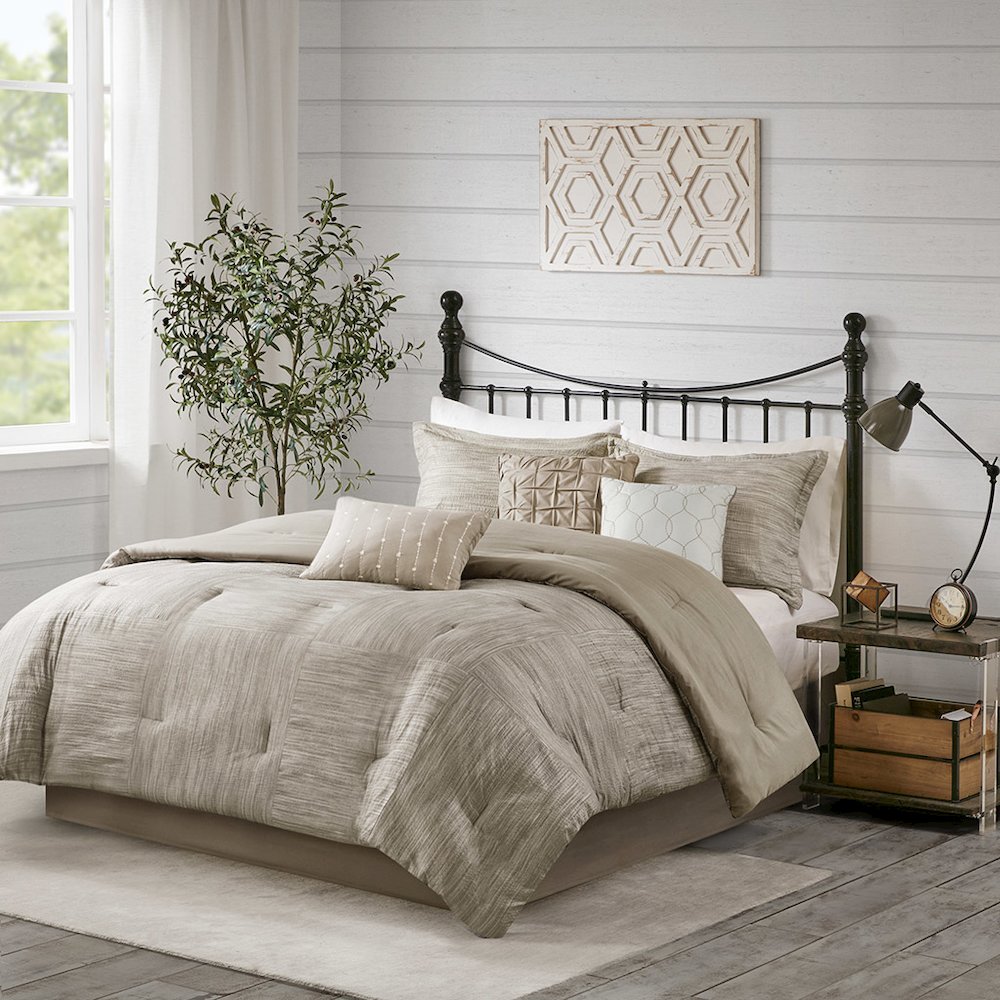 7 Piece Printed Seersucker Comforter Set. Picture 4