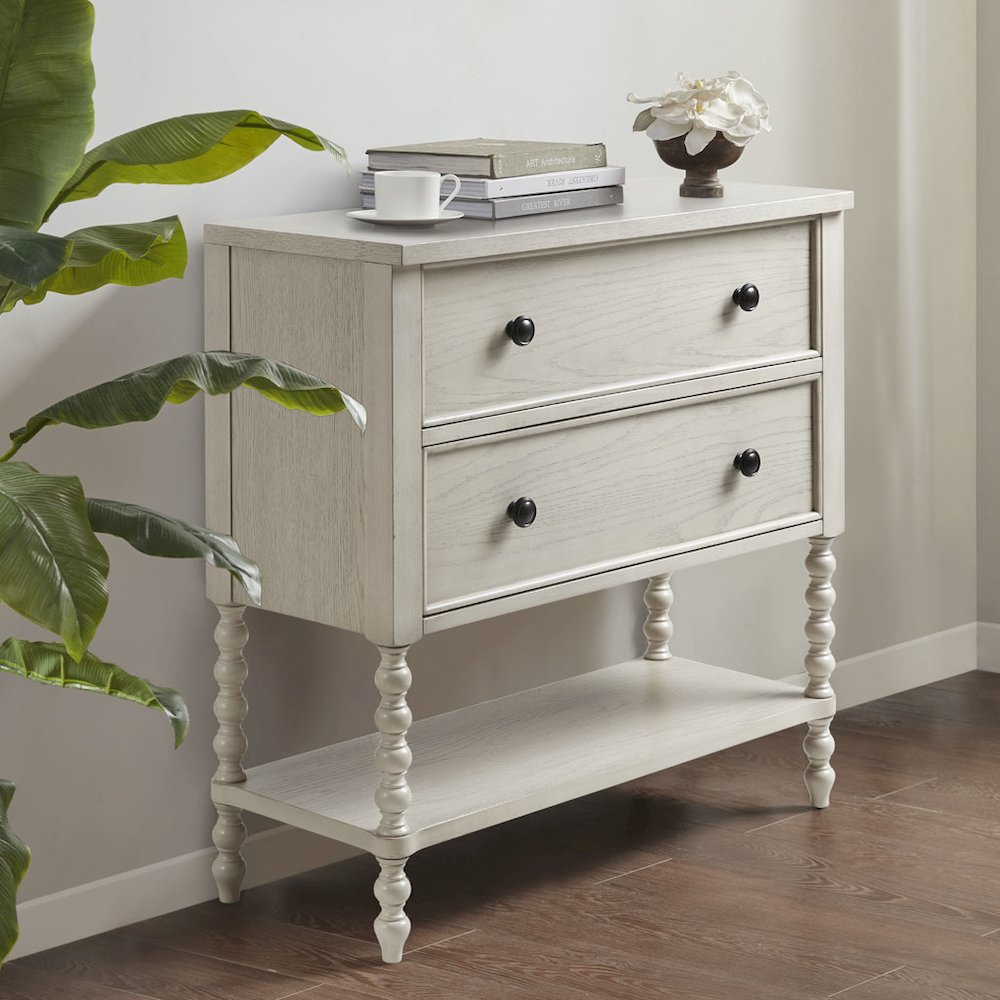 2 Drawer Accent Chest. Picture 4