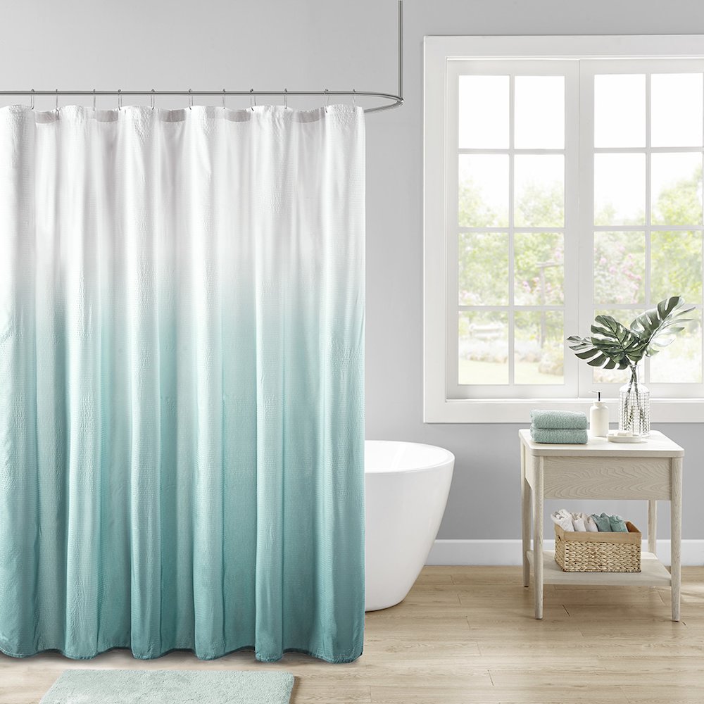 Ombre Printed Seersucker Shower Curtain. Picture 2