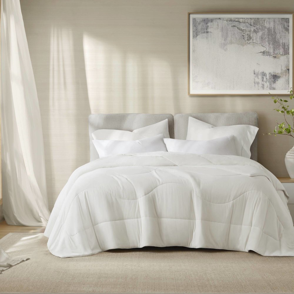 Reversible Tencel Comforter Blanket, White color. Picture 3
