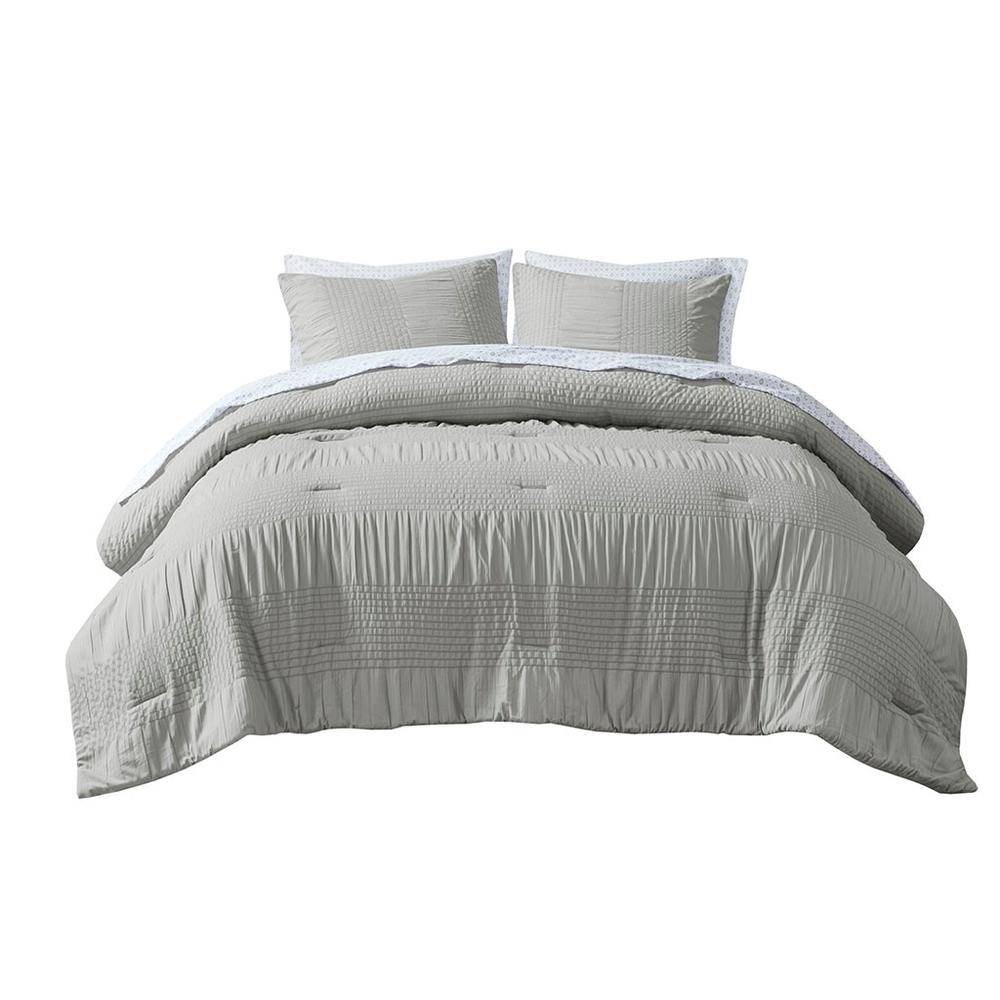 100% Polyester 5 Piece Comforter Set. Picture 1