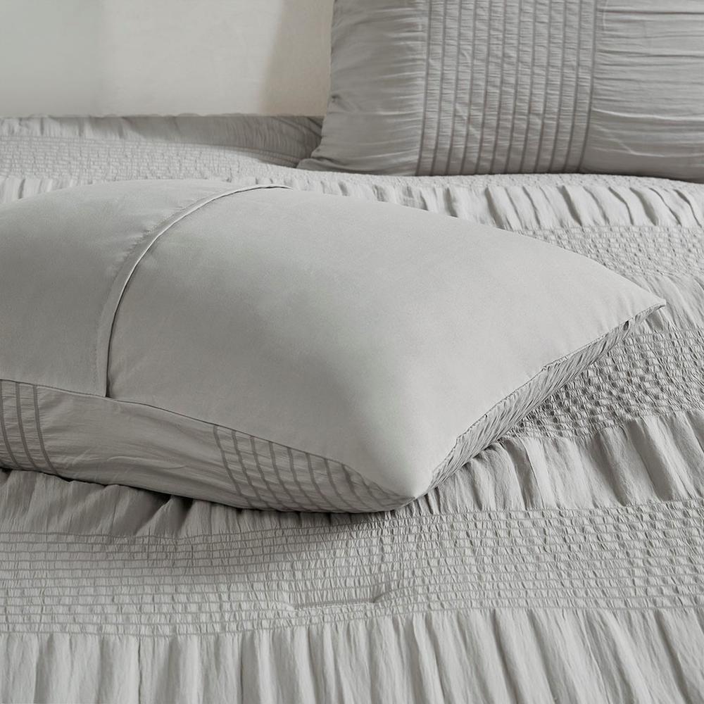 100% Polyester 5 Piece Comforter Set. Picture 5