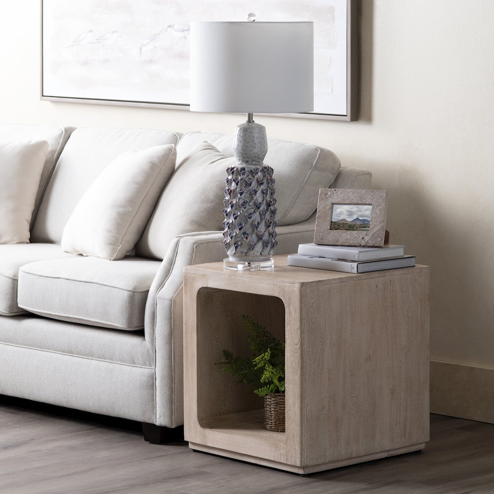 Square Accent_End Table. Picture 2