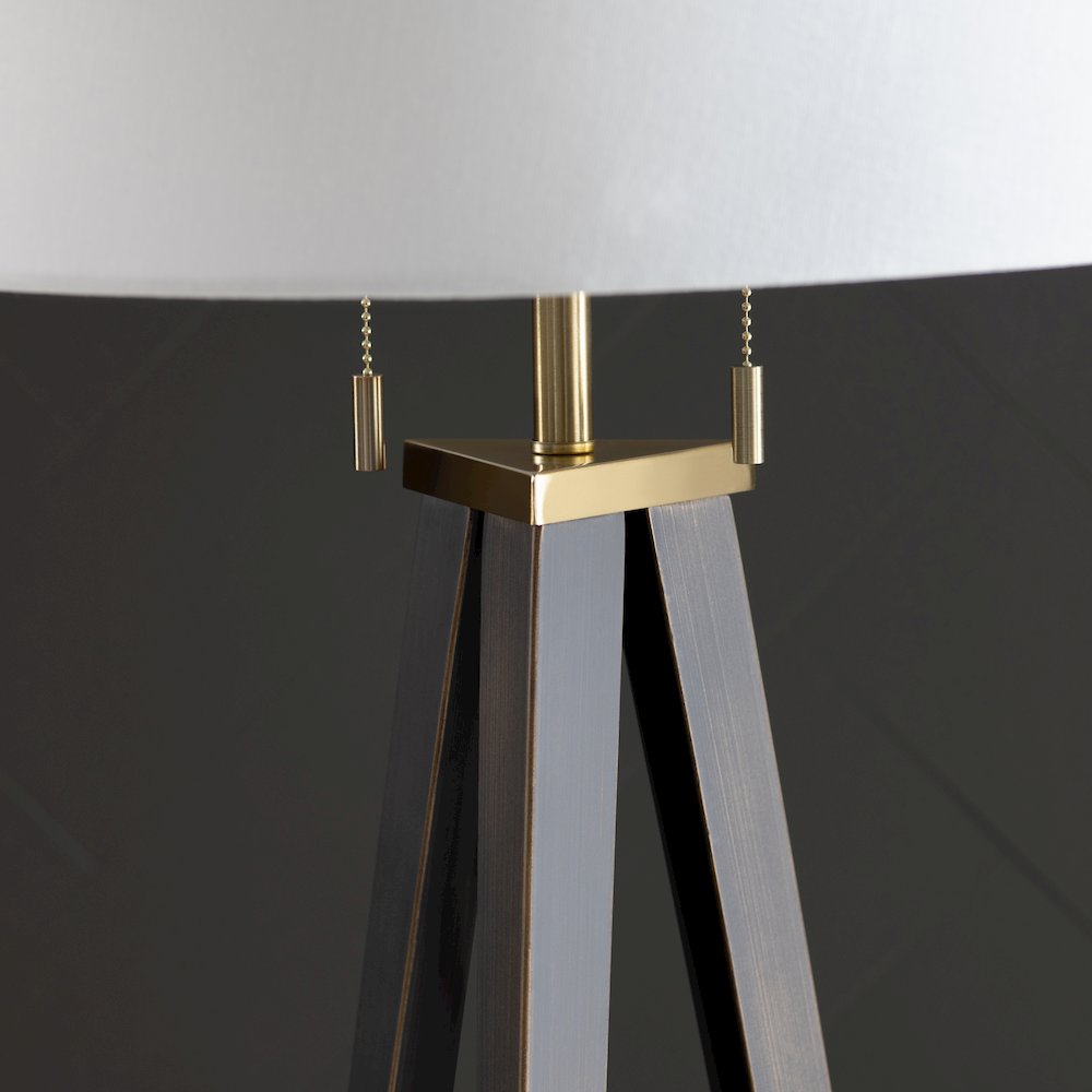 Lennon Floor Lamp. Picture 4