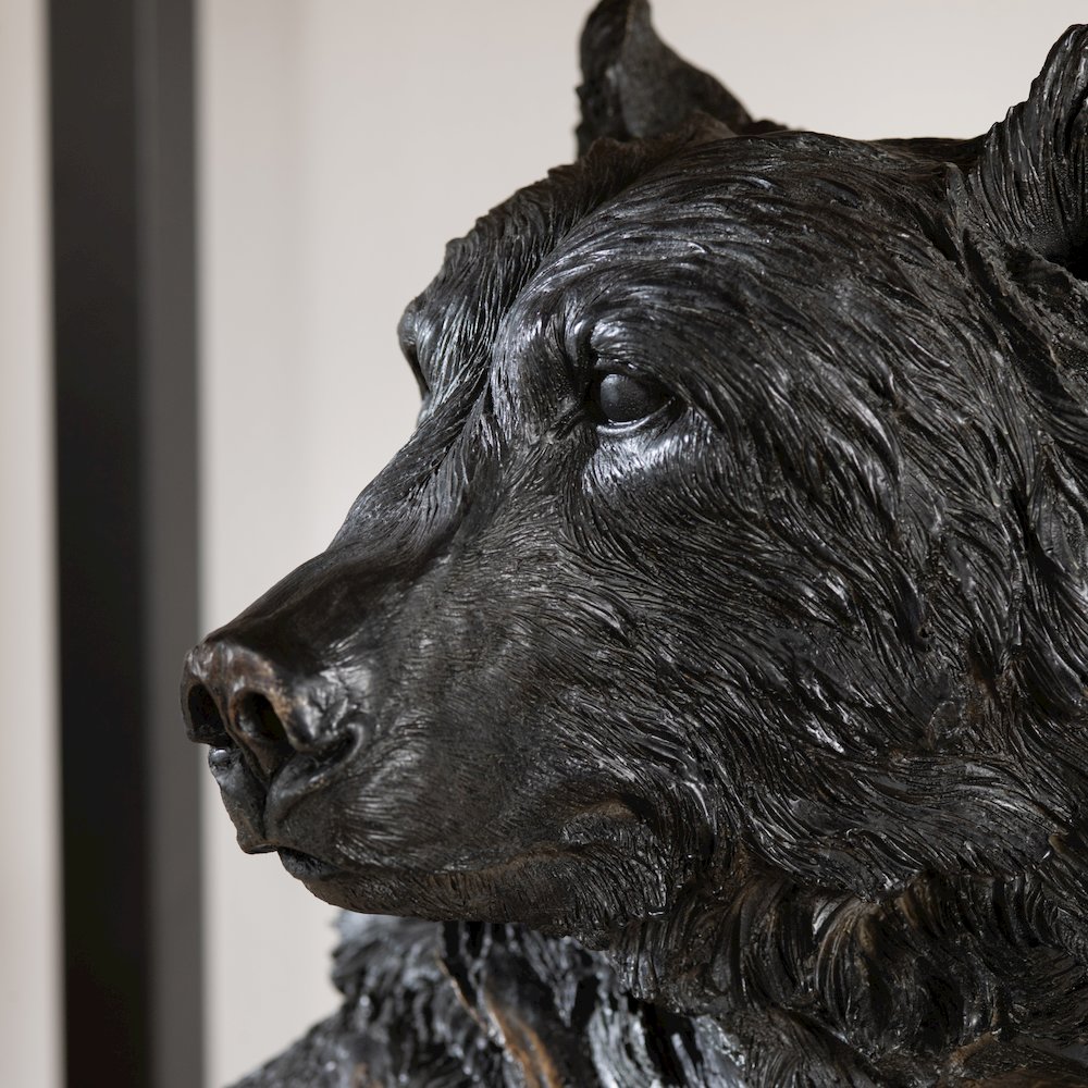 Bear Springs Statue. Picture 4
