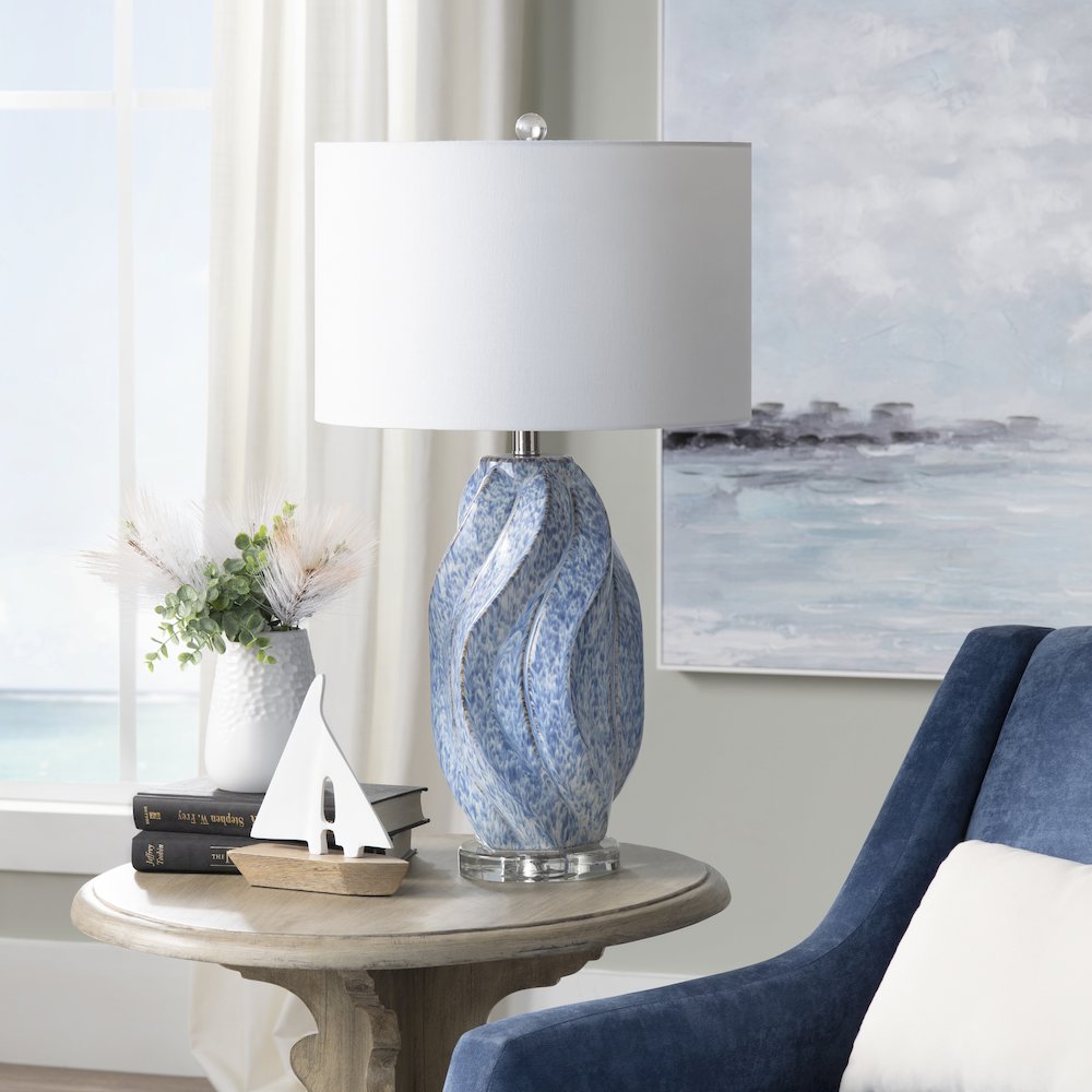 Janice Swirl Table Lamp. Picture 4
