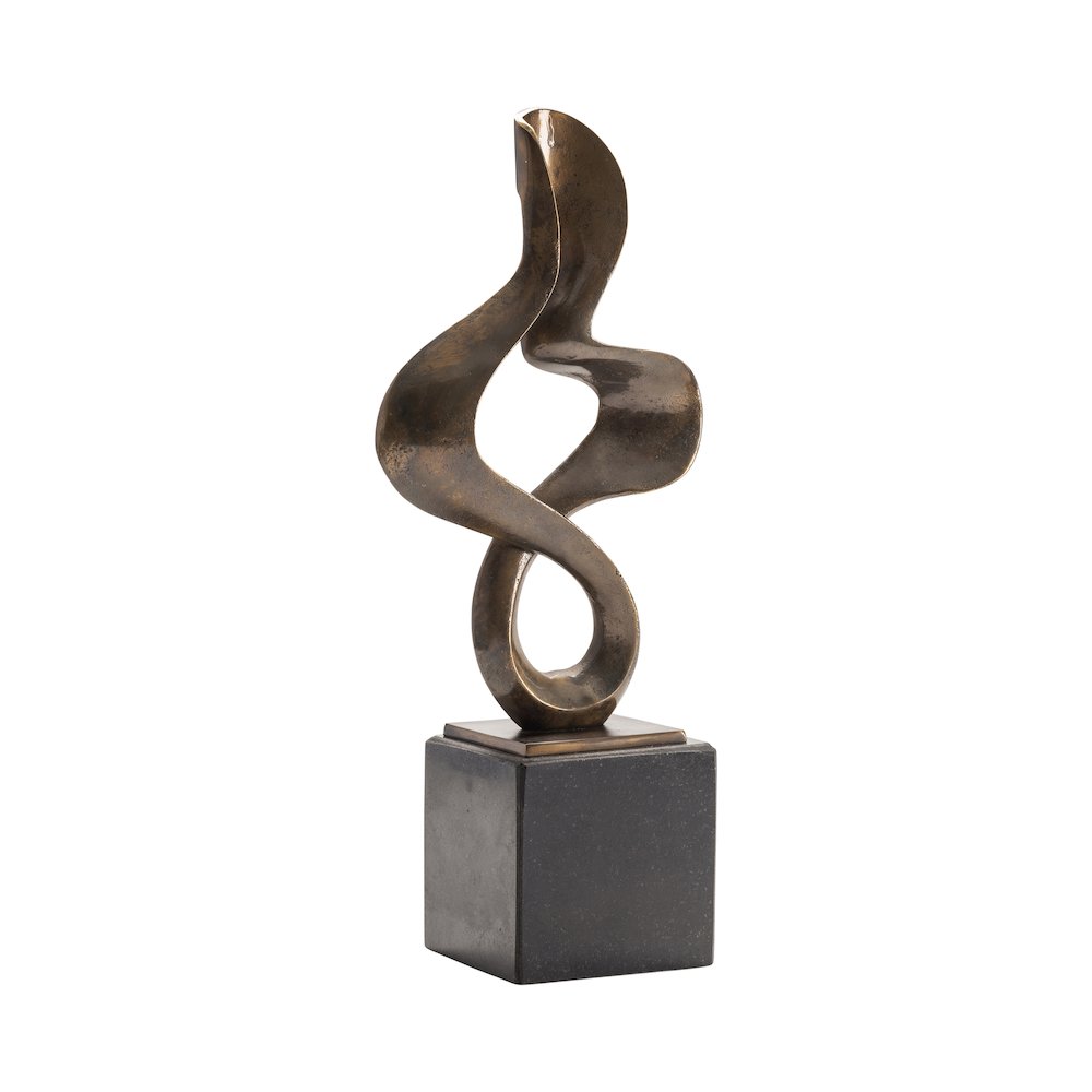 Free Form Sculpture. Picture 1
