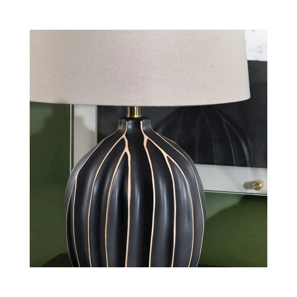 26" Transitional Black Ceramic Table Lamp. Picture 4