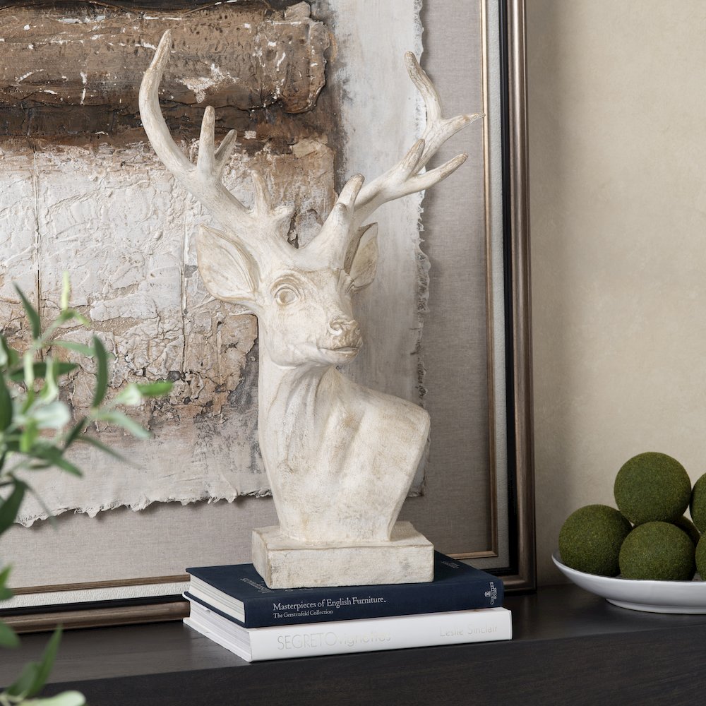 White Hart Sculpture. Picture 4