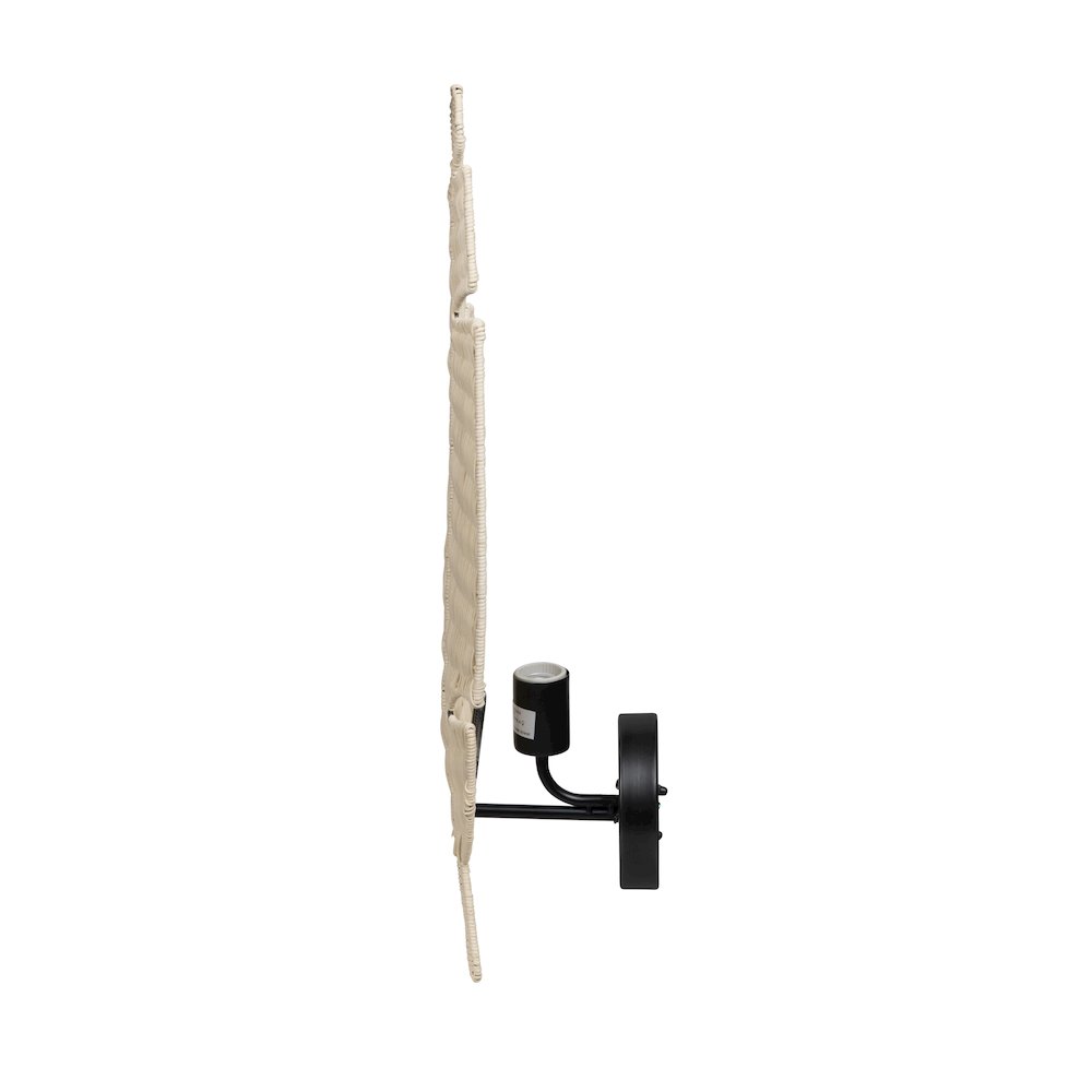 24.25"H Tan Wicker Leaf Wall Sconce. Picture 2