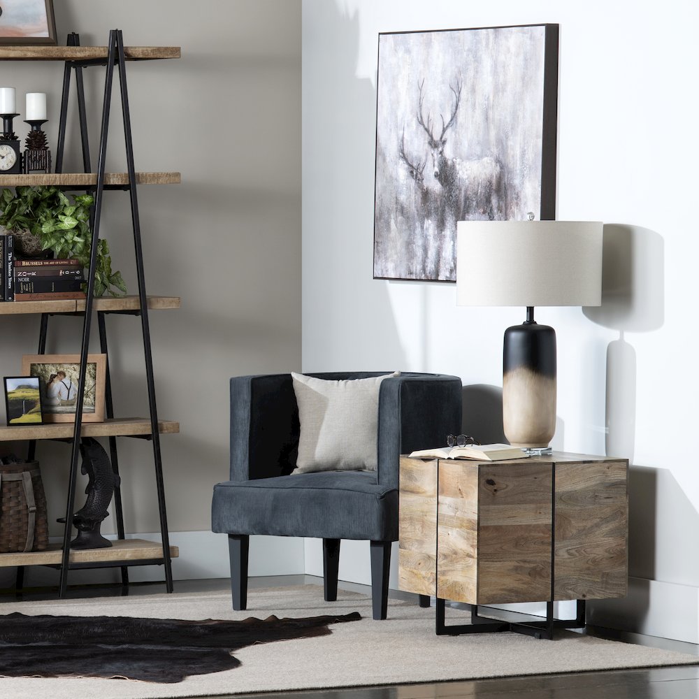 End Table. Picture 4
