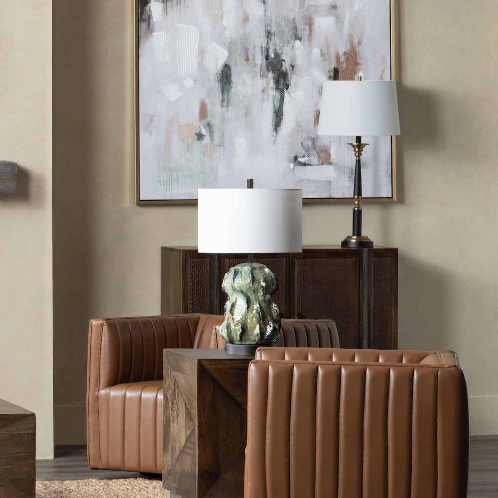 Ceramic Table Lamp With Glazed Finish And Shade. Picture 4
