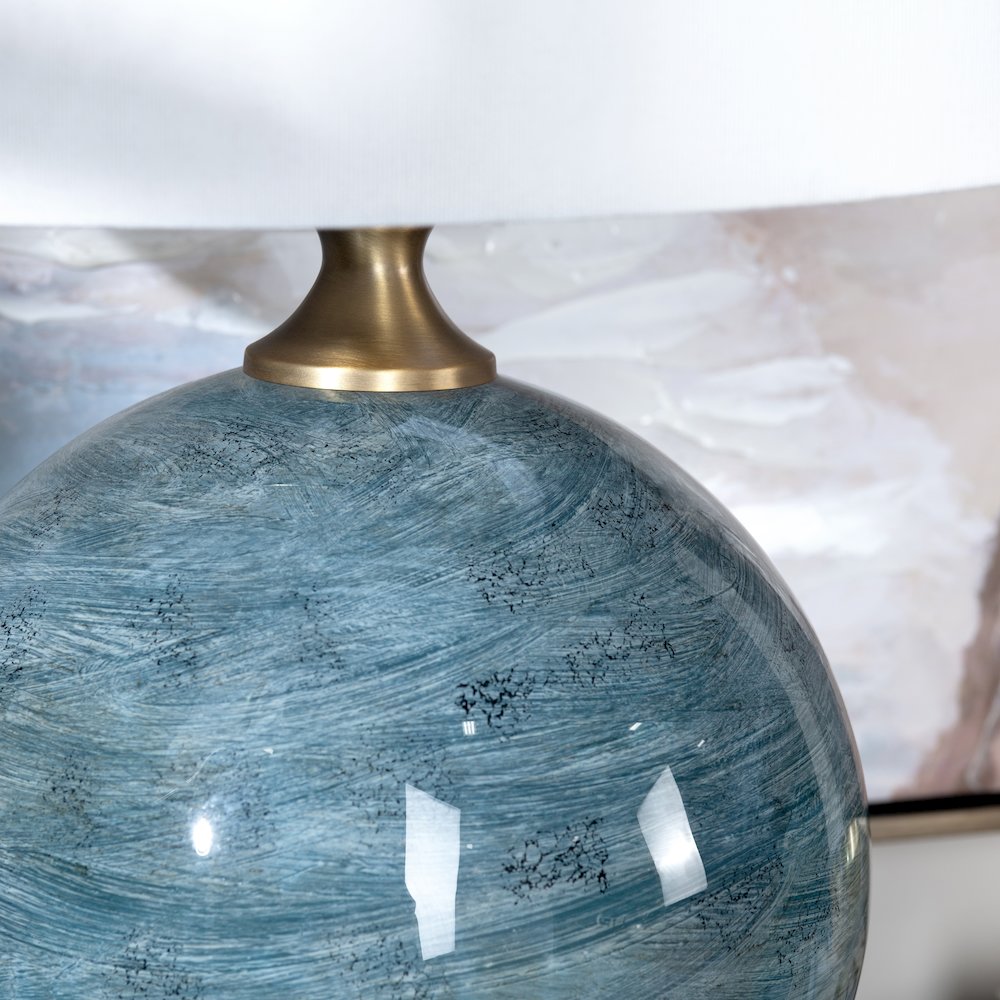 25"H Glass & Metal Table Lamp  1Pcs Ups Pack 2.6'. Picture 5
