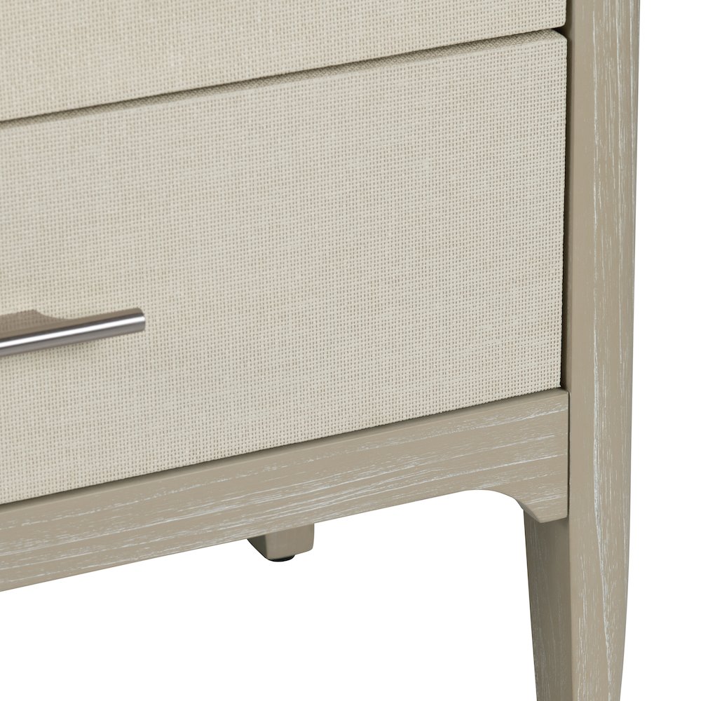 Three-Drawer Chest. Picture 3