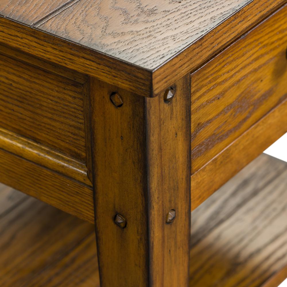 Lake House Chair Side Table in Oak. Picture 4