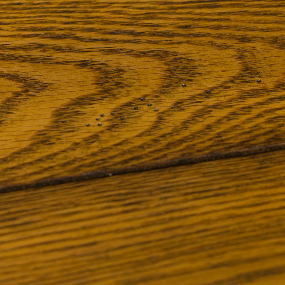 Lake House Square Lamp Table in Oak. Picture 10