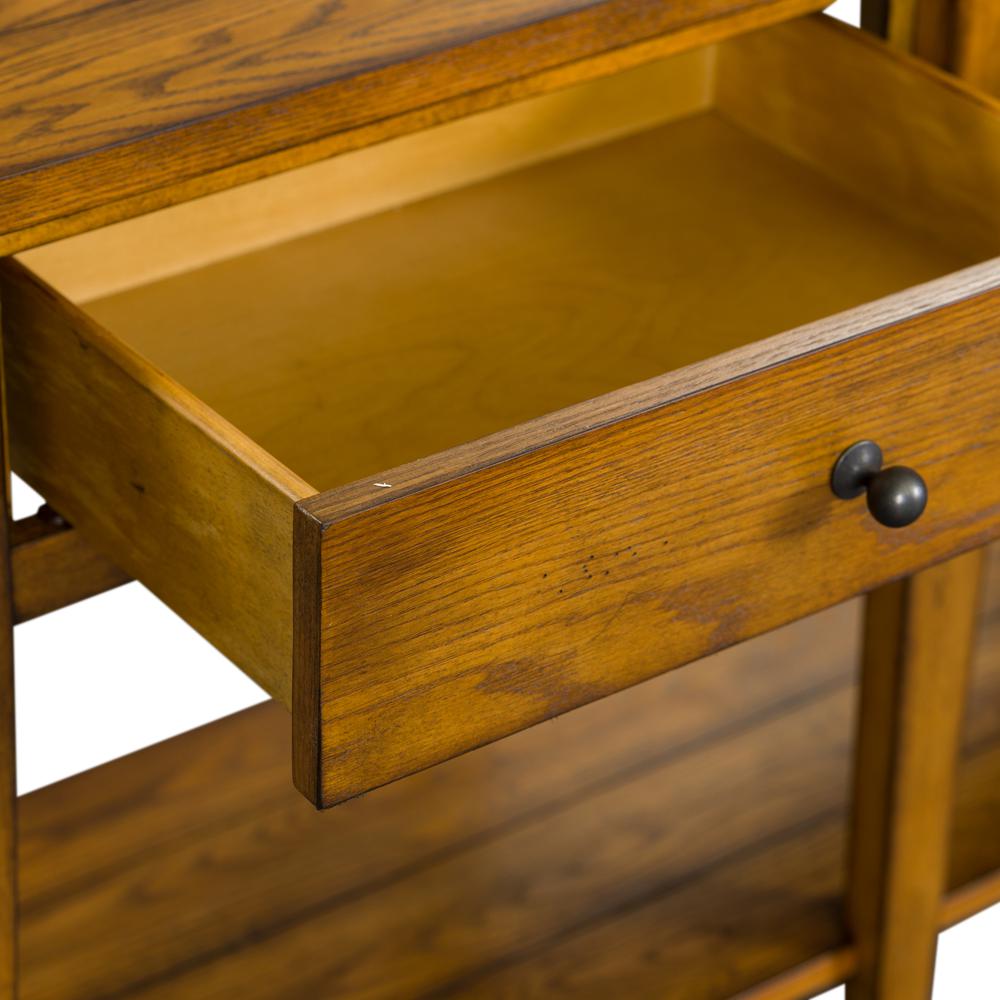 Lake House Sofa Table in Oak. Picture 13