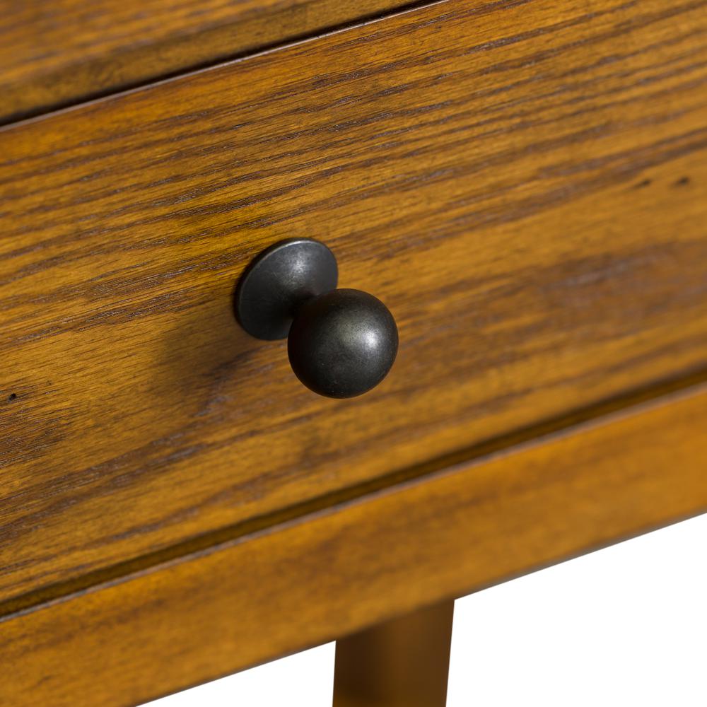 Lake House Sofa Table in Oak. Picture 14