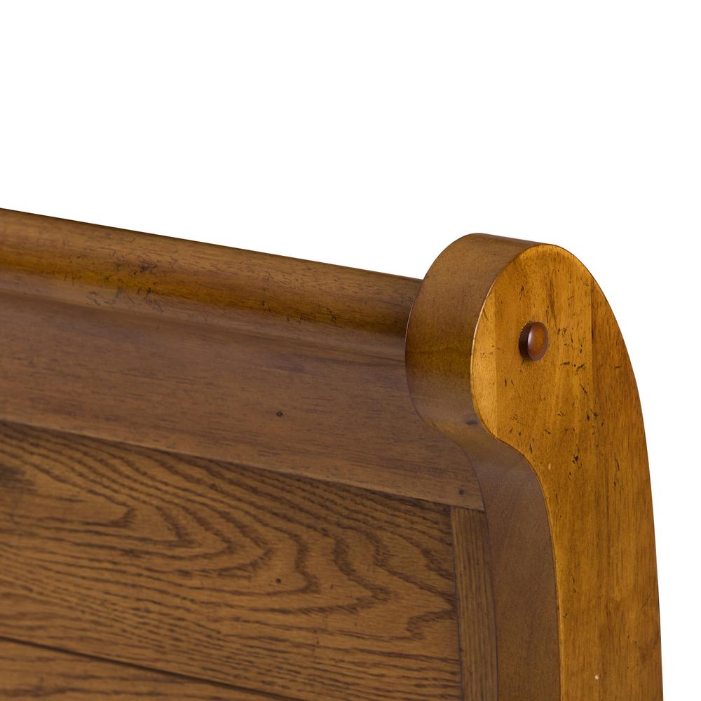 Grandpas Cabin Queen Sleigh Bed in Aged Oak. Picture 4