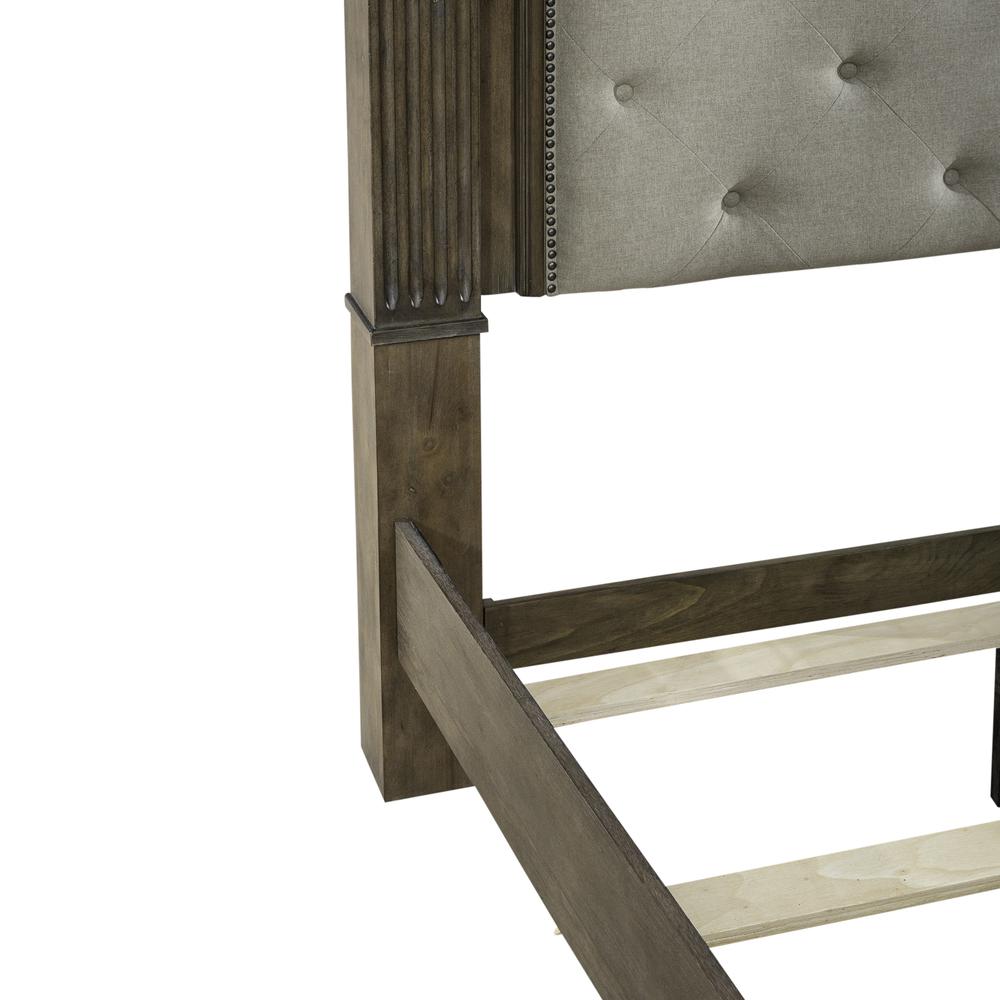Carlisle Court Queen Poster Bed - Chestnut with Gray Dusty Wax Finish. Picture 5