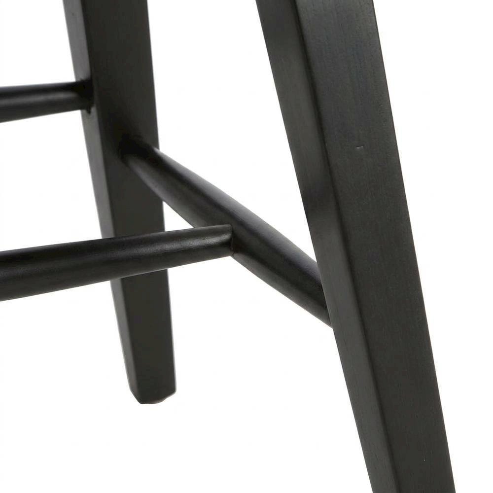 Windsor Back Armchair in Black with Elegant Tobacco Finish. Picture 6