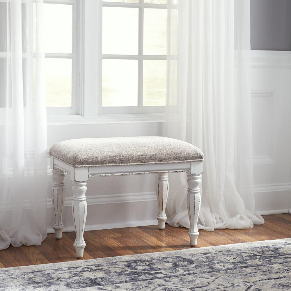 Magnolia Manor Accent Bench in Antique White. Picture 6