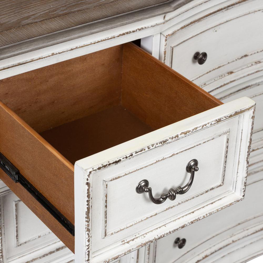 Magnolia Manor 9 Drawer Dresser in Antique White. Picture 6