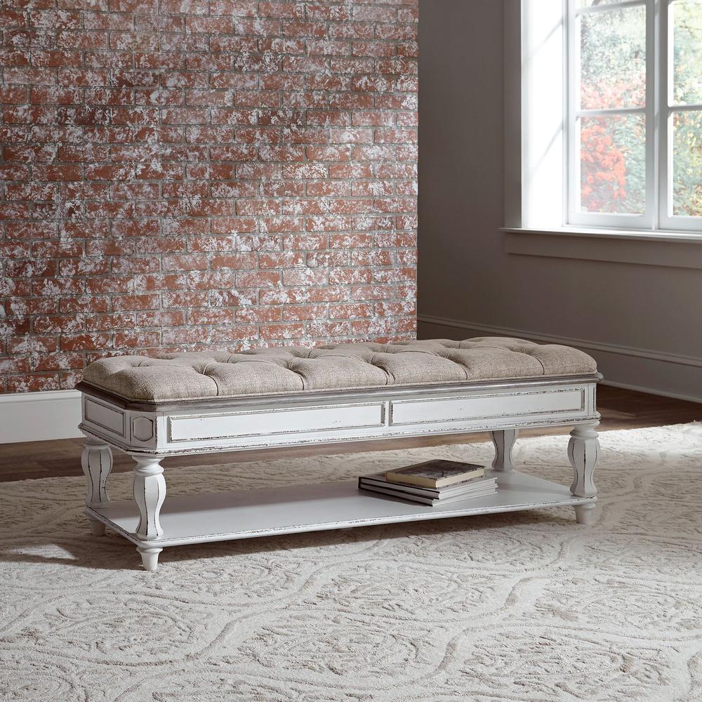 Magnolia Manor Bed Bench in Antique White. Picture 8