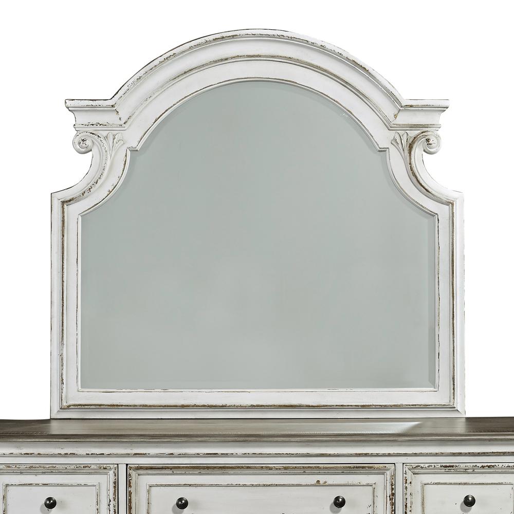 Magnolia Manor Dresser & Mirror in Antique White. Picture 4