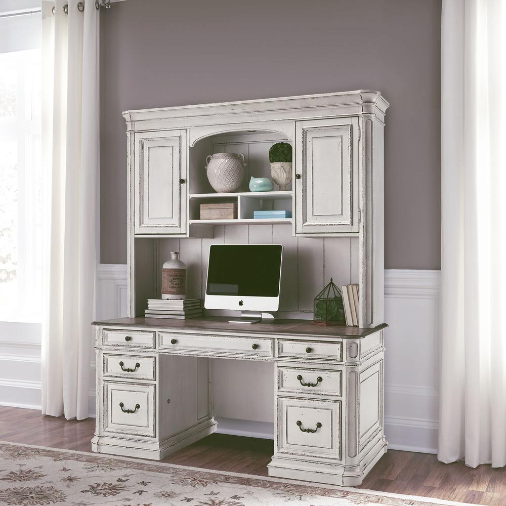 Magnolia Manor Credenza & Hutch in Antique White. Picture 2