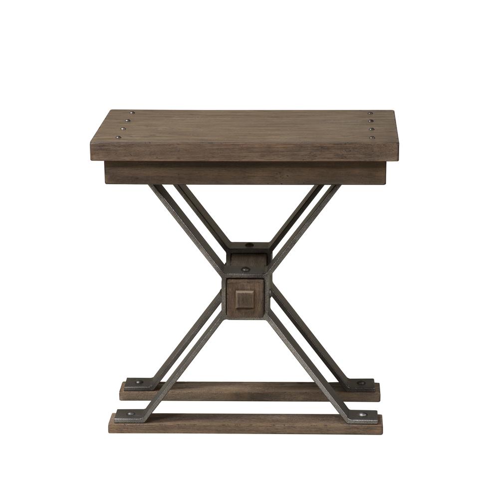Sonoma Road Chair Side Table in Weathered Beaten Bark. Picture 4