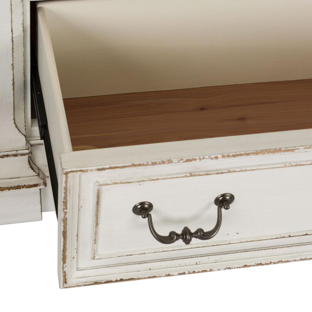 Abbey Park 7 Drawer Dresser in Antique White. Picture 4