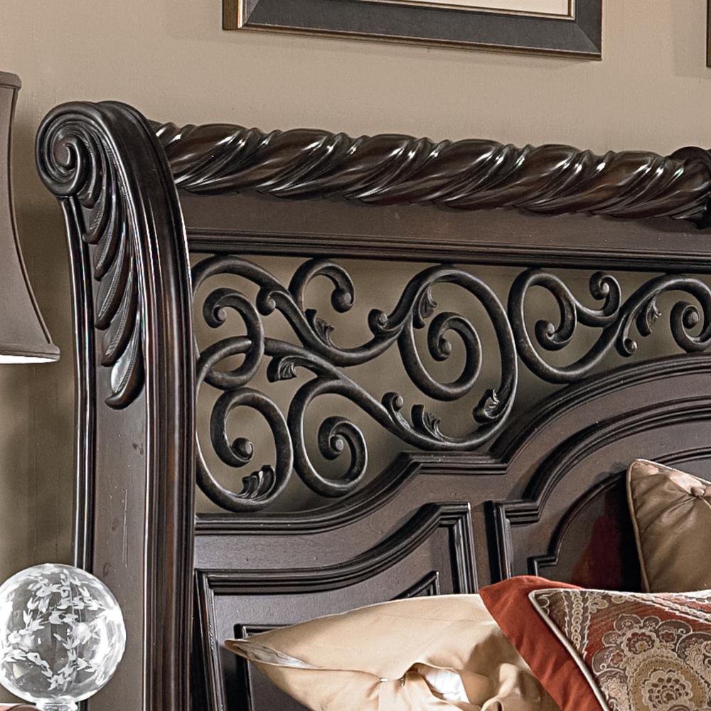 Arbor Place Queen Sleigh Bed in Brownstone. Picture 3