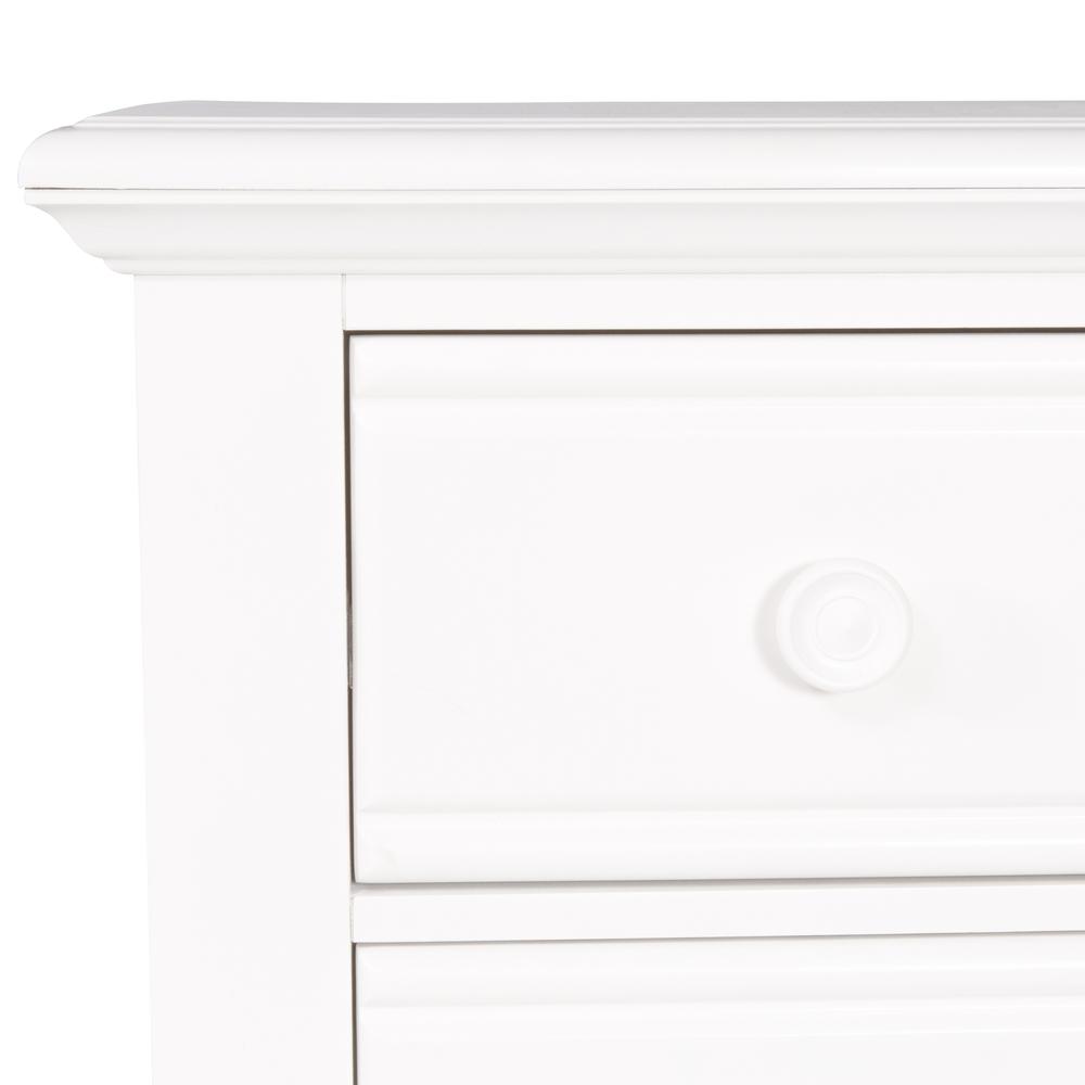 Summer House I 5 Drawer Chest in Oyster White. Picture 5