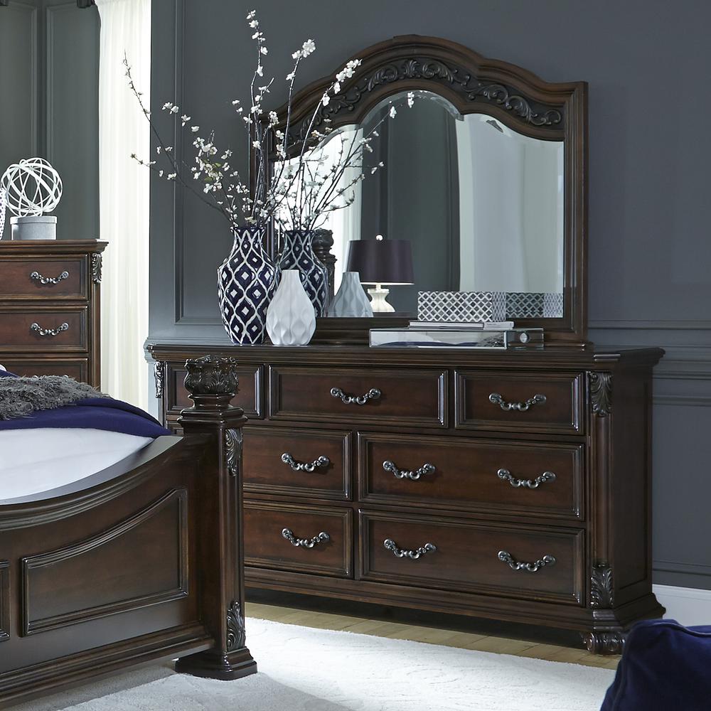Messina Estates Dresser & Mirror in Cognac. Picture 2