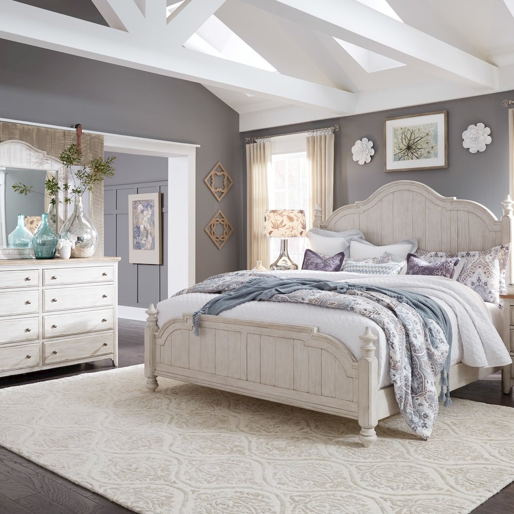 Queen Poster Bed, Dresser & Mirror in Pine Solids with Hickory and Pine Veneers. Picture 11