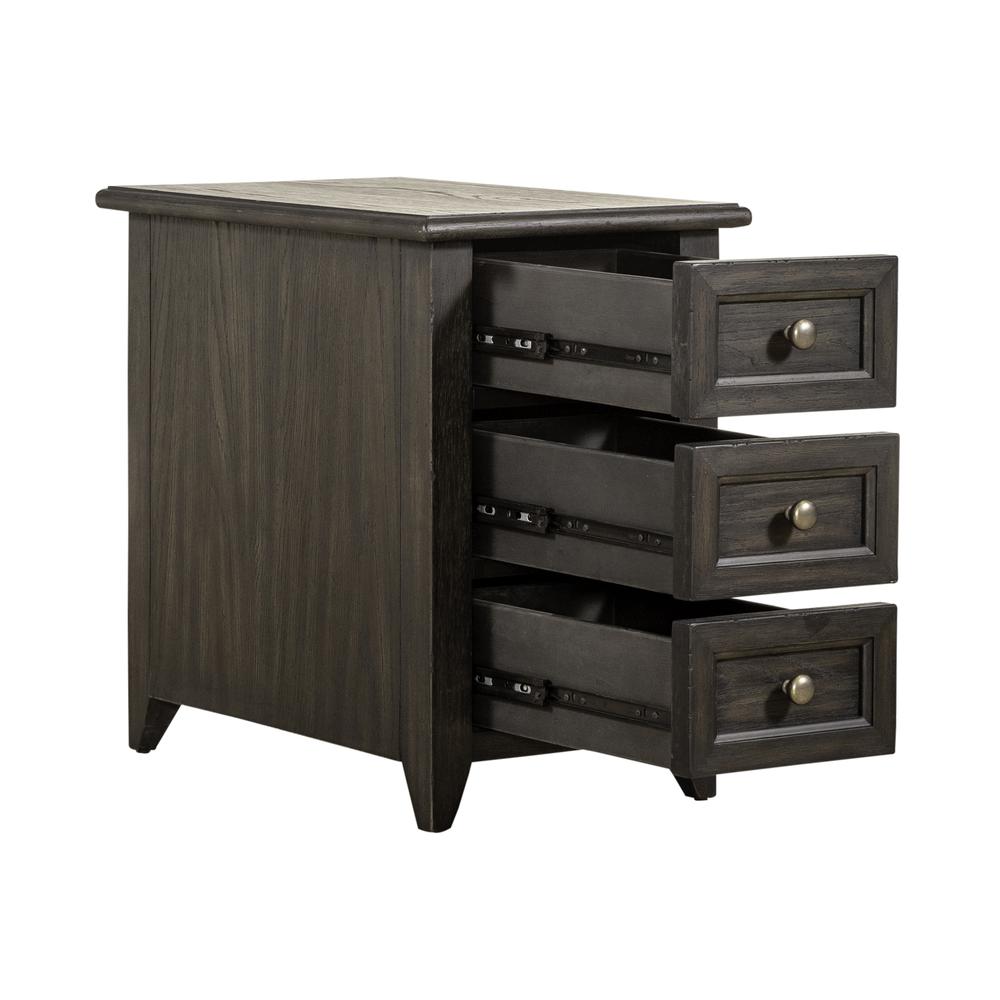 Mill Creek Chair Side Table in Peppercorn. Picture 1